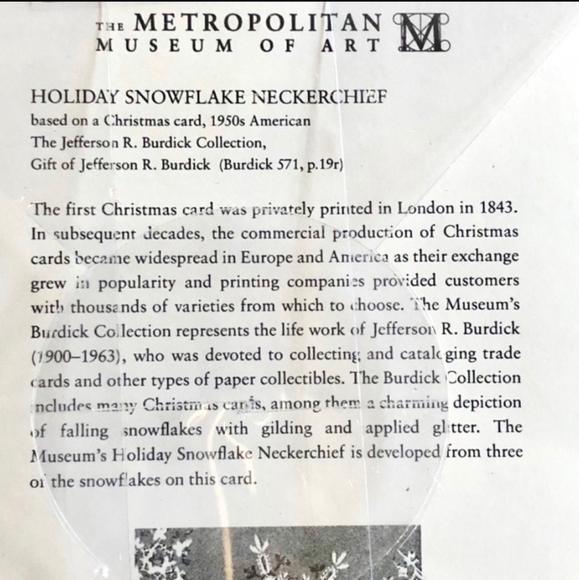 MOMA. Holiday Snowflake Neckerchief - Picture 13 of 14